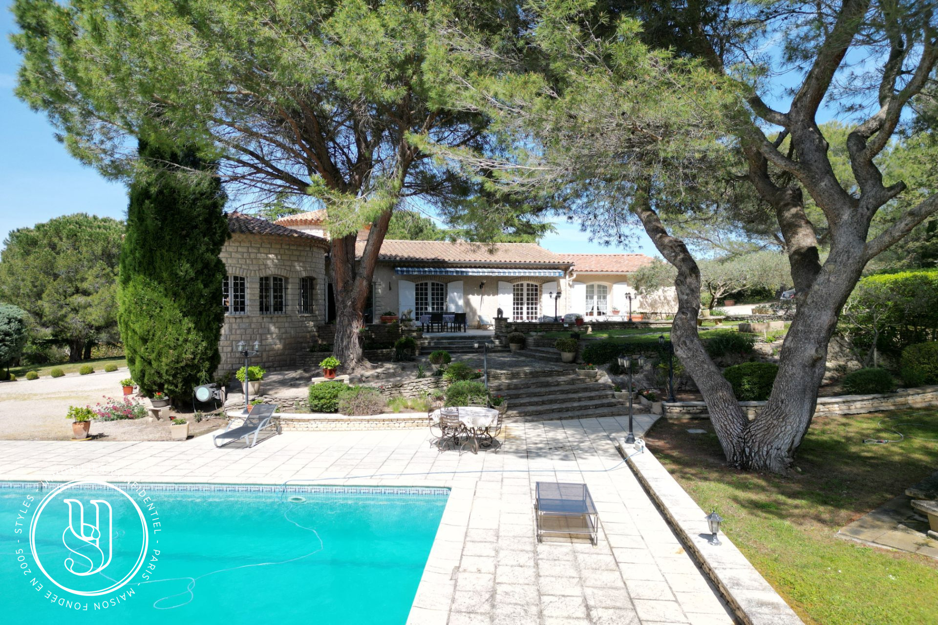 Eygalières - proche, Propriété de caractère à fort potentiel - image 13