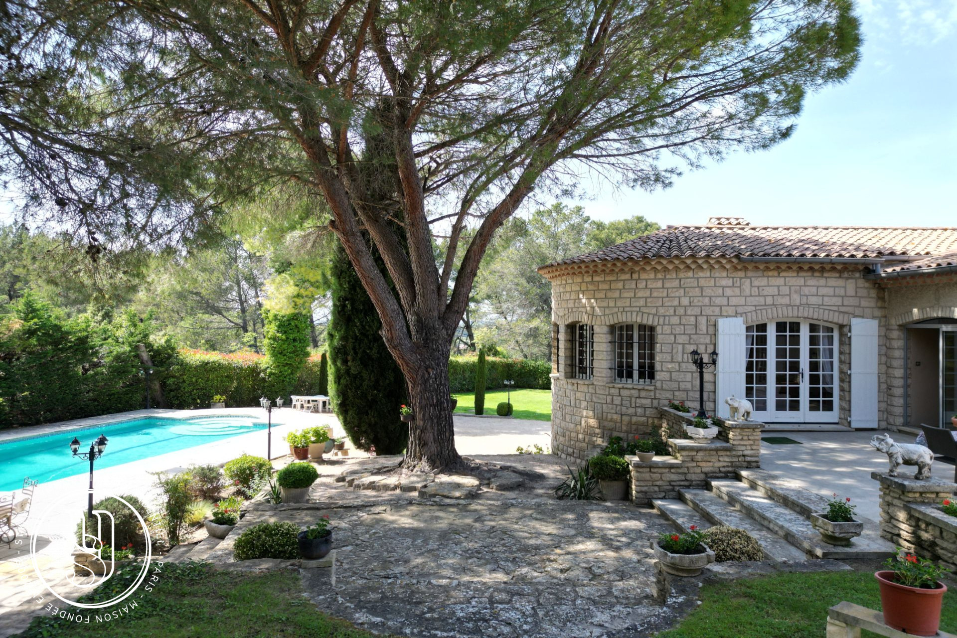 Eygalières - proche, Propriété de caractère à fort potentiel - image 17