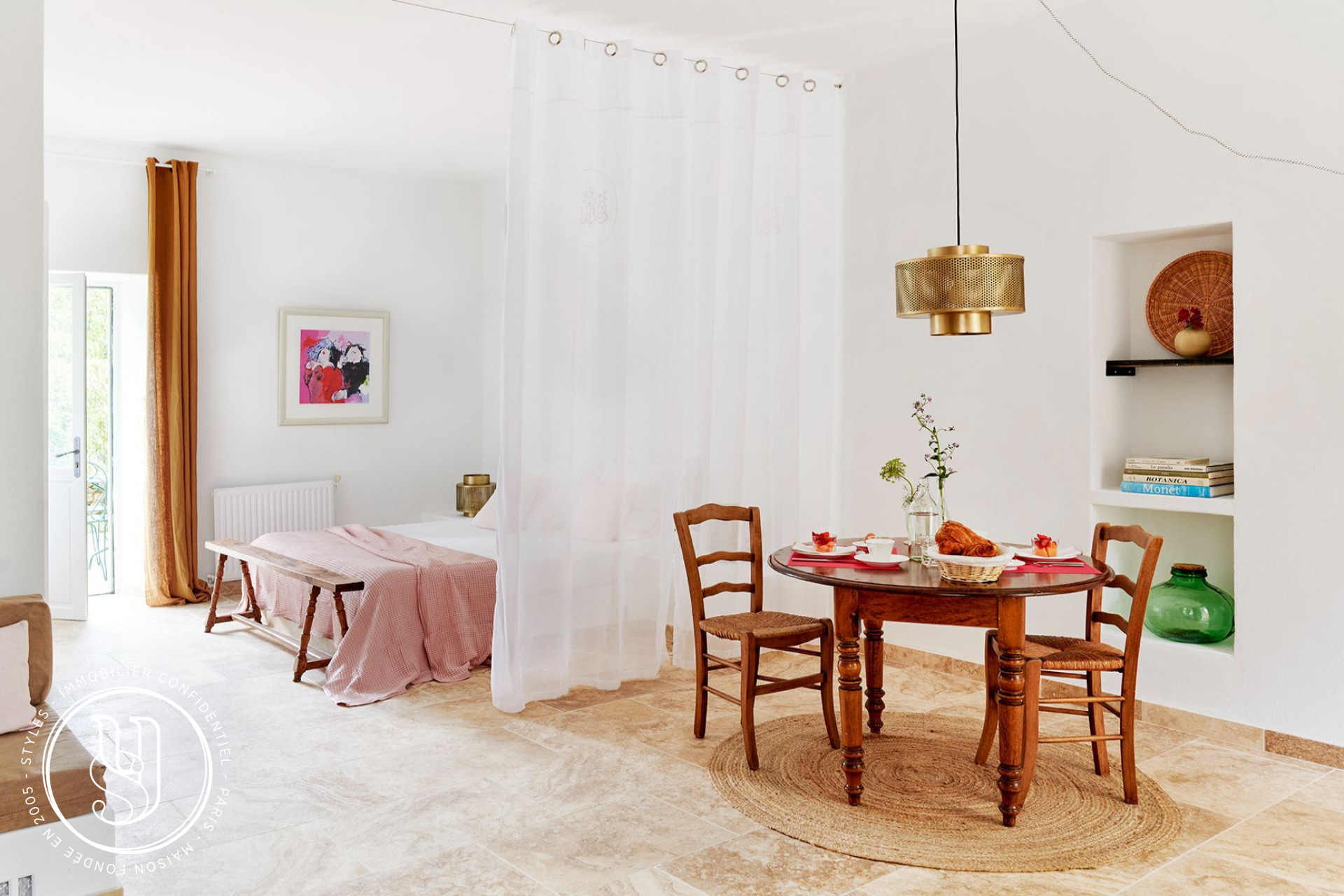 Uzès - close by, a peaceful haven with undeniable charm and unobstruc - image 17