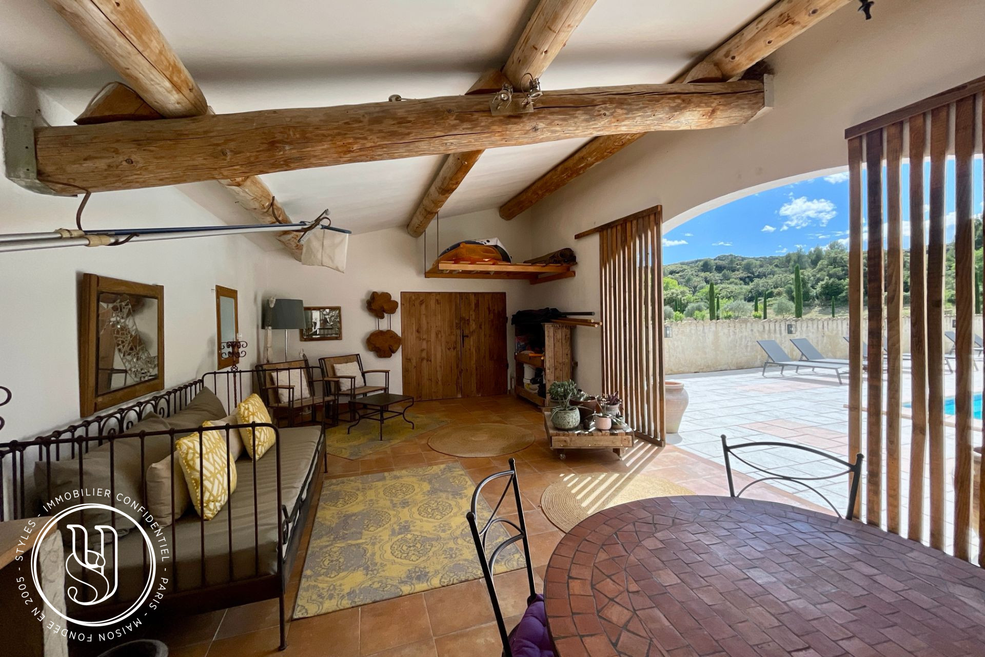Uzès - close by, An extraordinary character property - image 6
