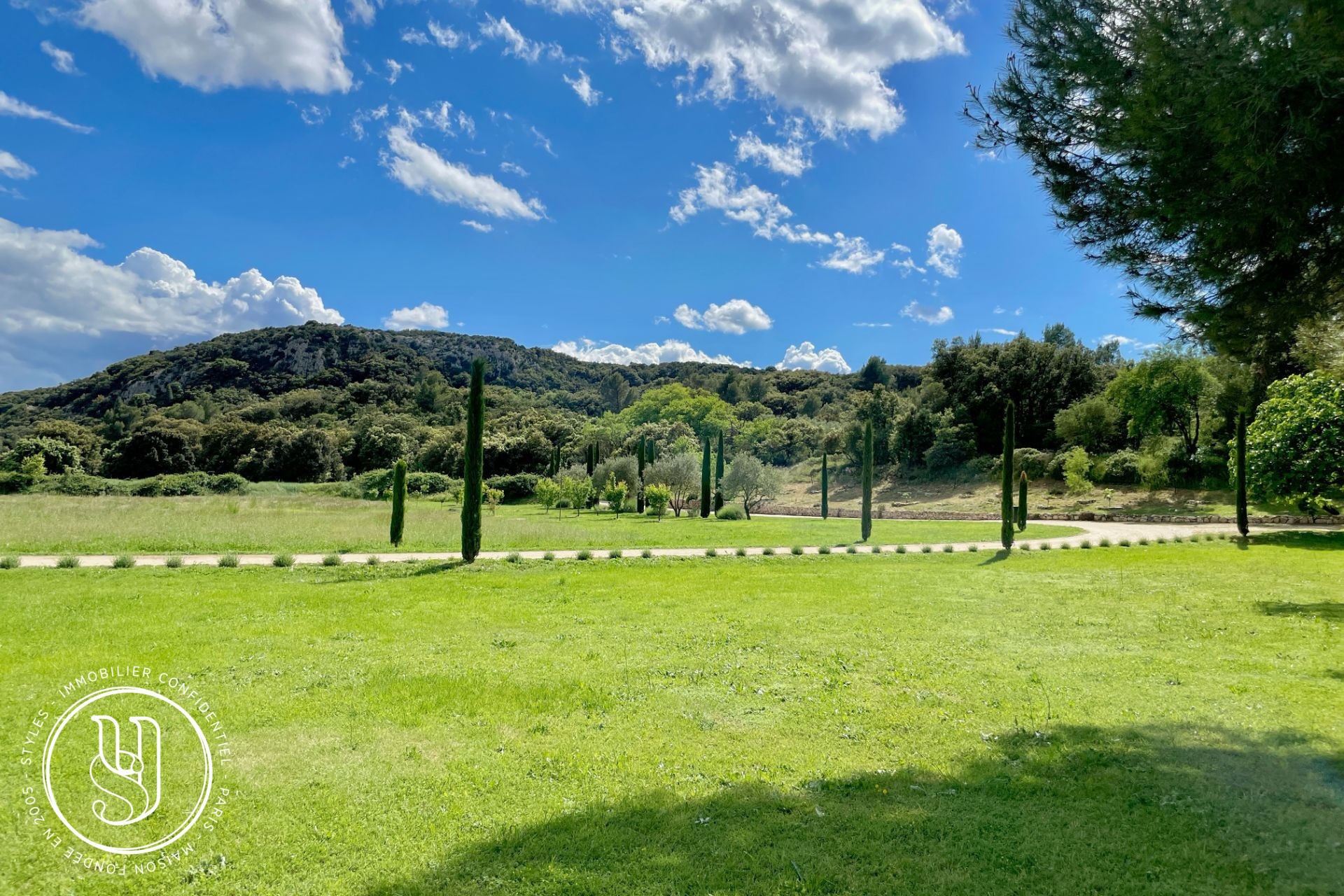 Uzès - close by, An extraordinary character property - image 11