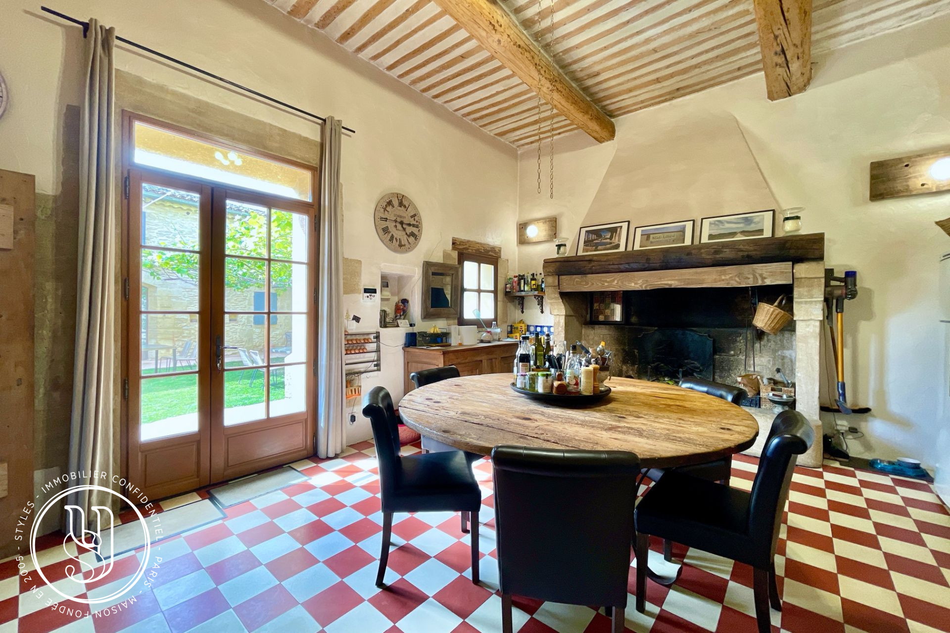 Uzès - close by, An extraordinary character property - image 10