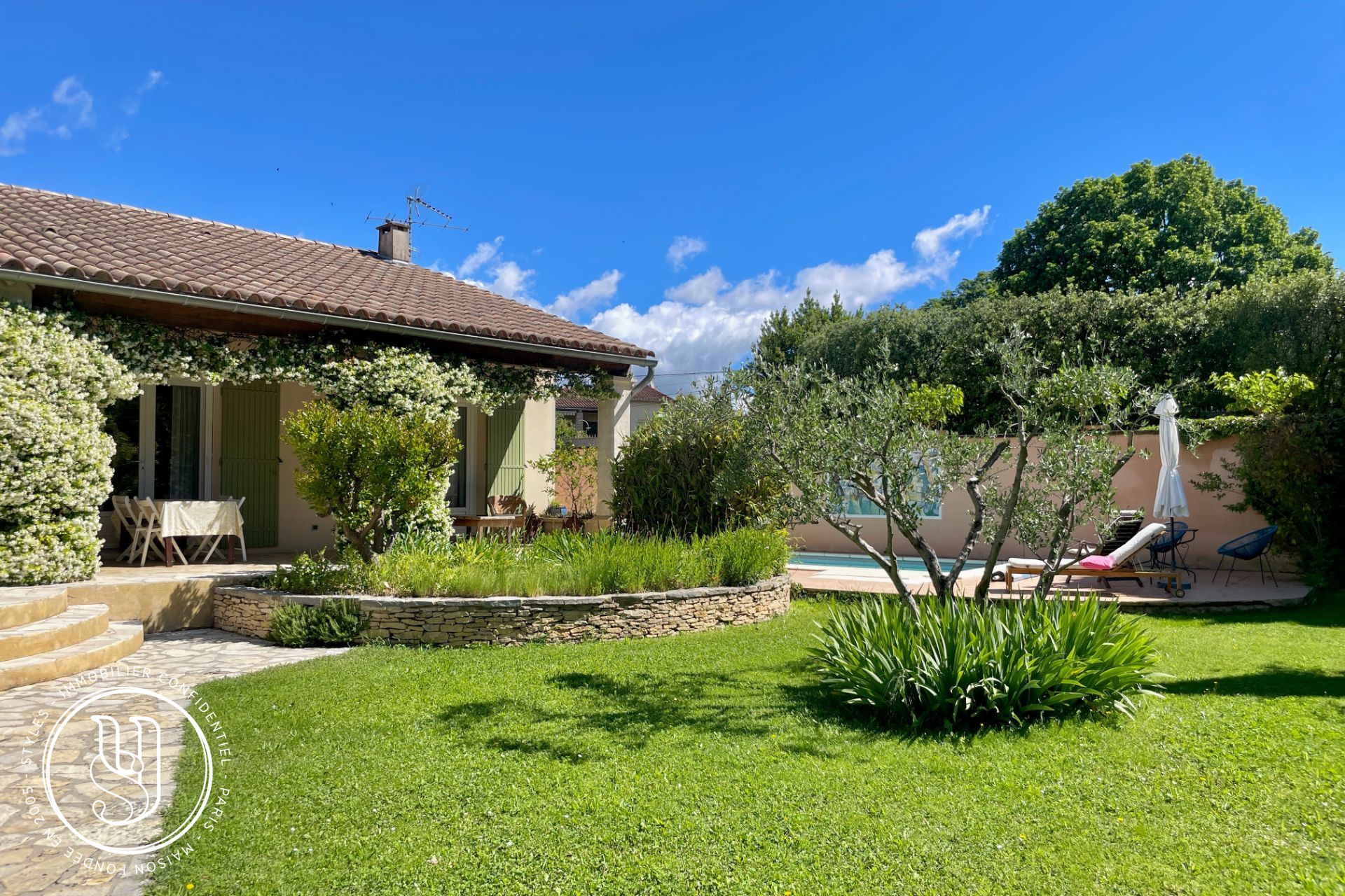 Uzès - Charming villa with a swimming pool in the heart of Uzès - image 10