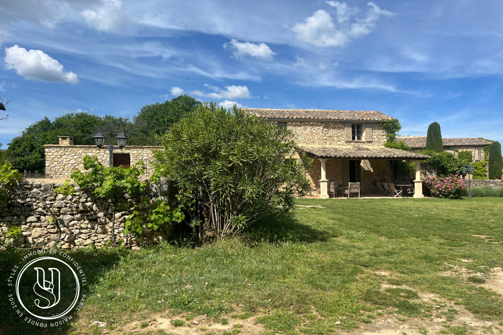 Uzès - region, a charming country house with incredible views - image 2