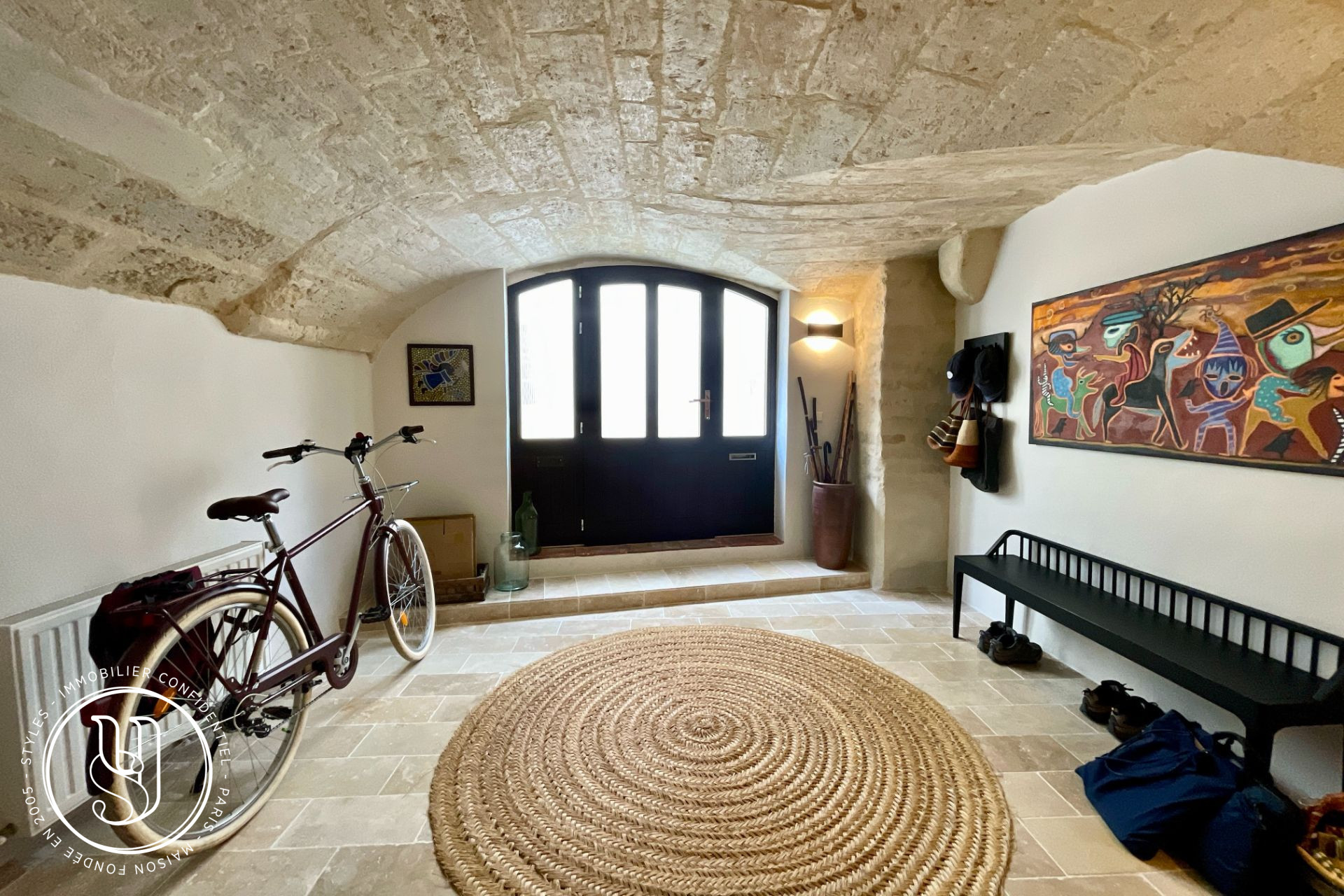 Uzès - Exceptional location in the heart of Uzès - image 15
