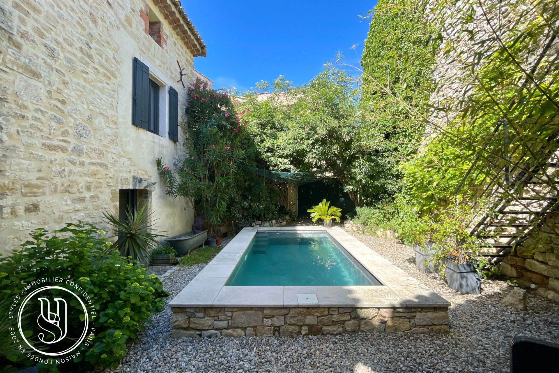 Uzès - close by, a new embodiment of elegance - image 18