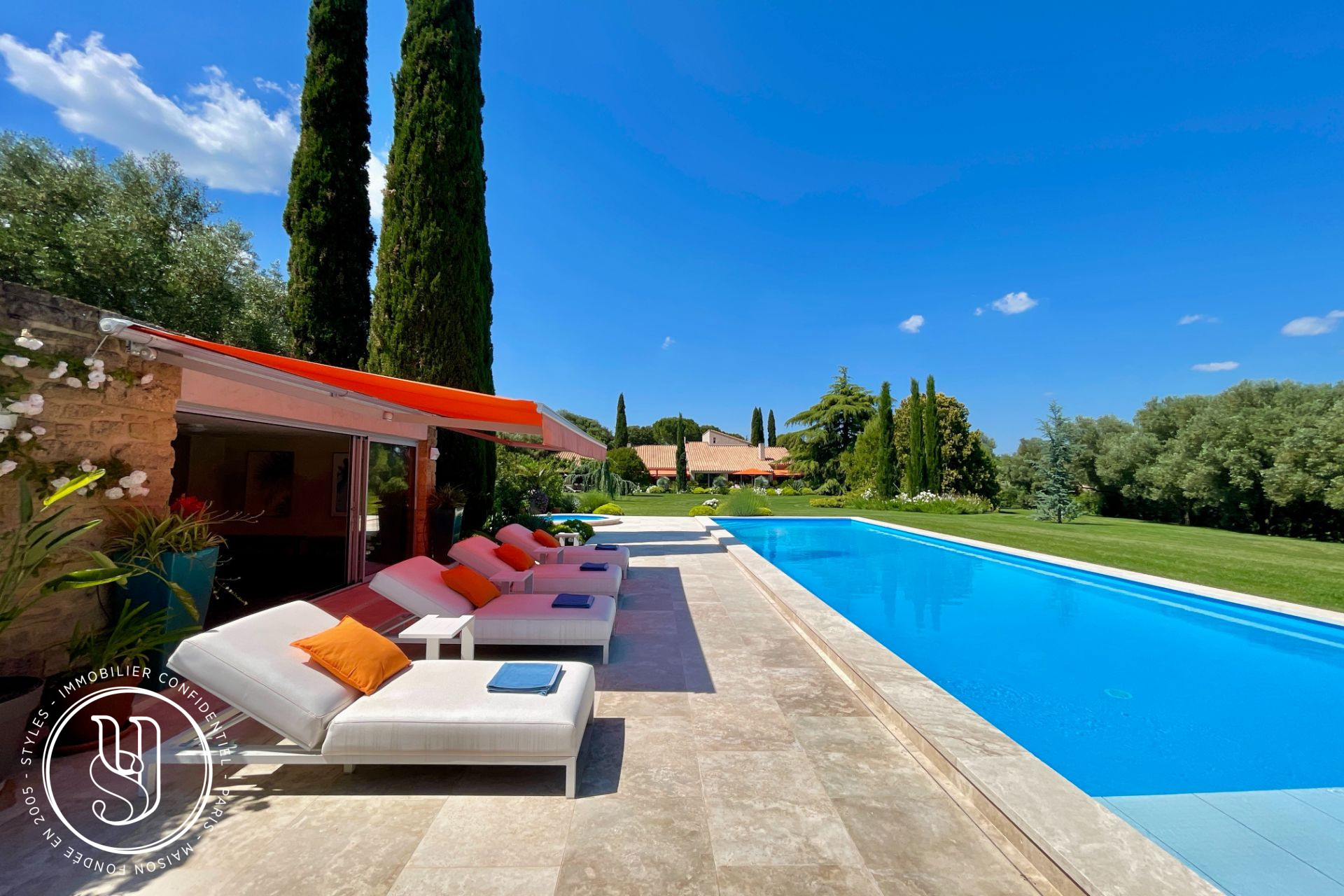 Uzès - close by, A rare and timeless architectural signature - image 2