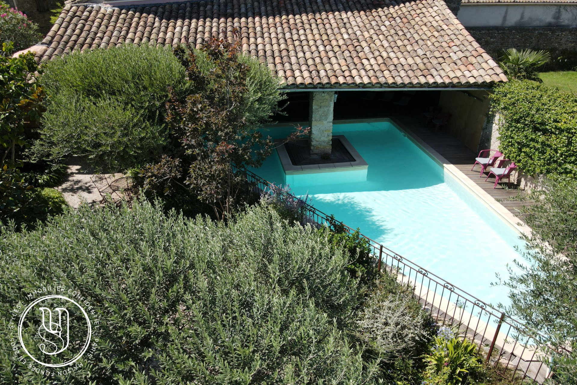 Uzès - nearby, on the way to the Cévennes, a charming setting - image 6