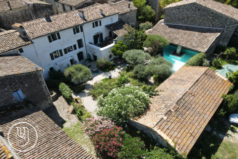 Uzès - nearby, on the way to the Cévennes, a charming setting - image 1