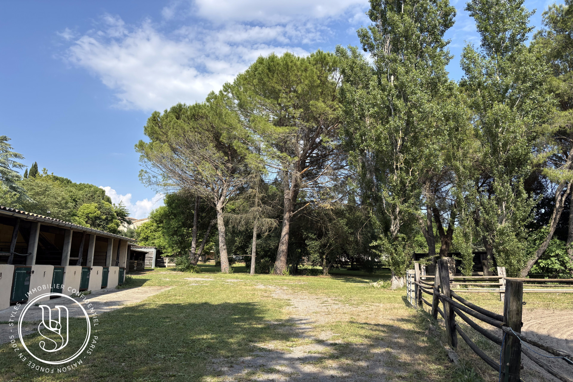 Uzès - -Anduze, a farmhouse to be completely renovated and its 2 hect - image 17