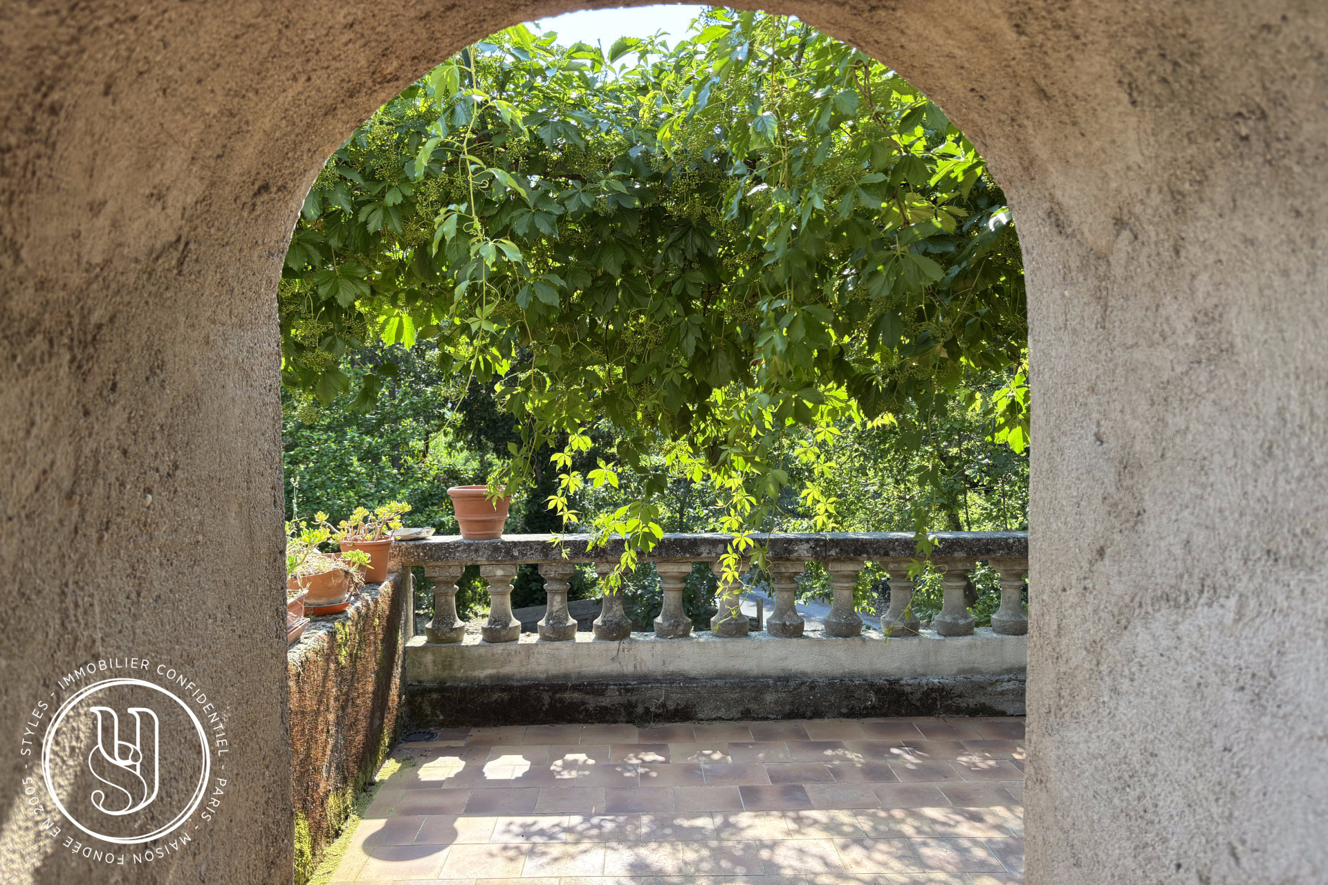 Uzès - -Anduze, a farmhouse to be completely renovated and its 2 hect - image 6