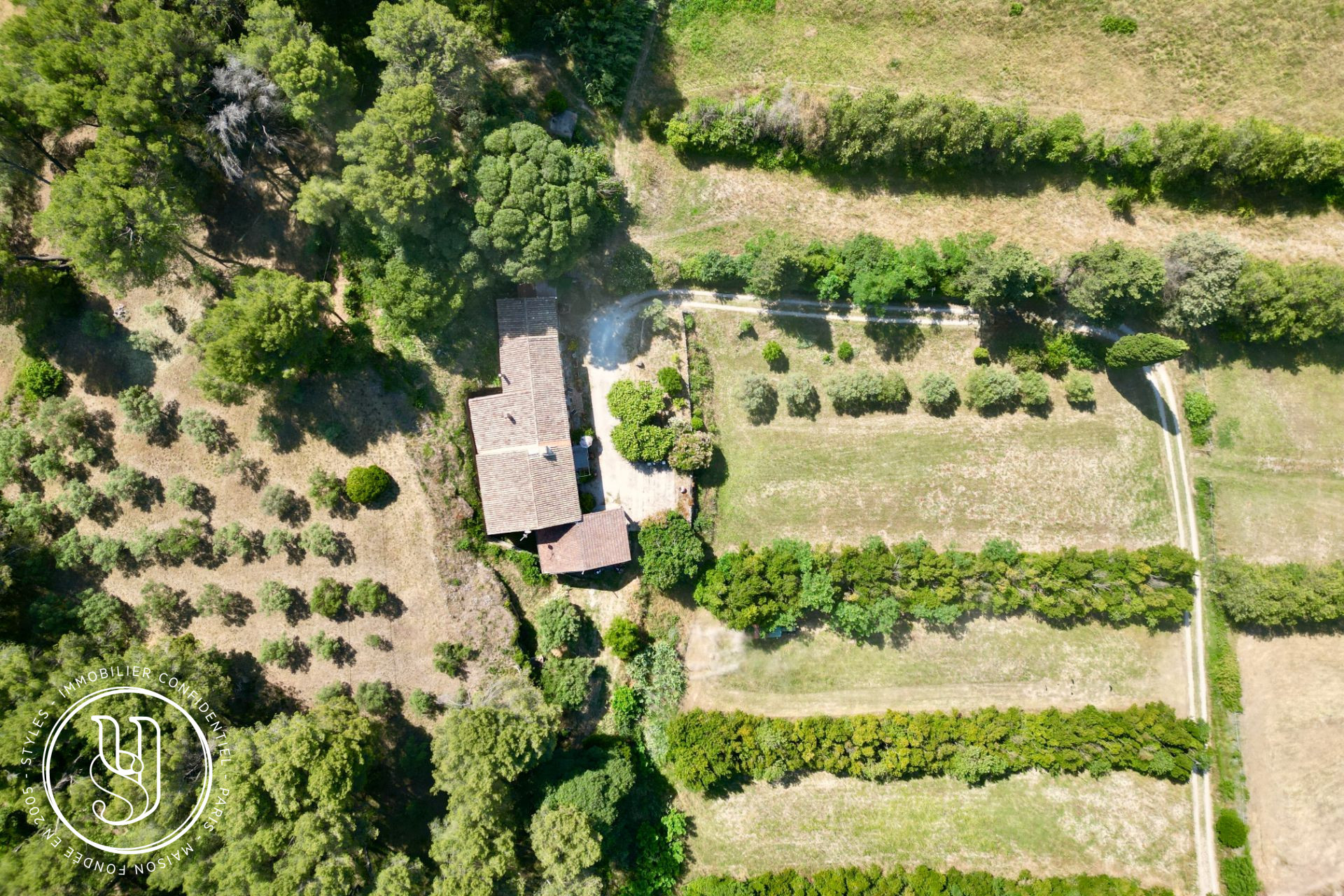 Saint-Rémy-de-Provence - Un mas de famille à réinventer au coeur des Alpilles - image 15