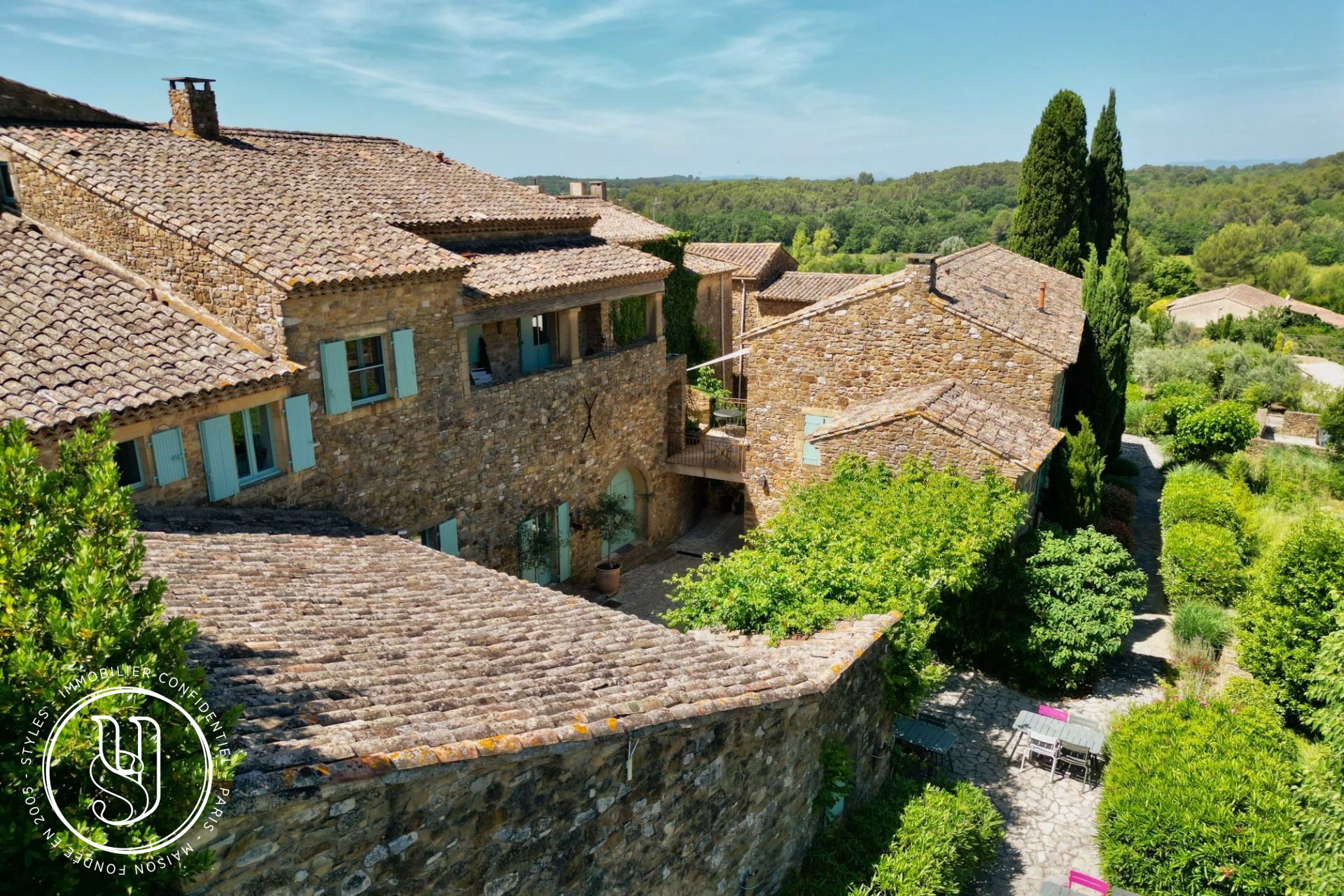 Uzès - close by, a peaceful haven with undeniable charm and unobstruc - image 6