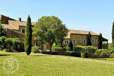 Uzès - proche, un havre de paix au cachet certain et vues dégagées - image 1
