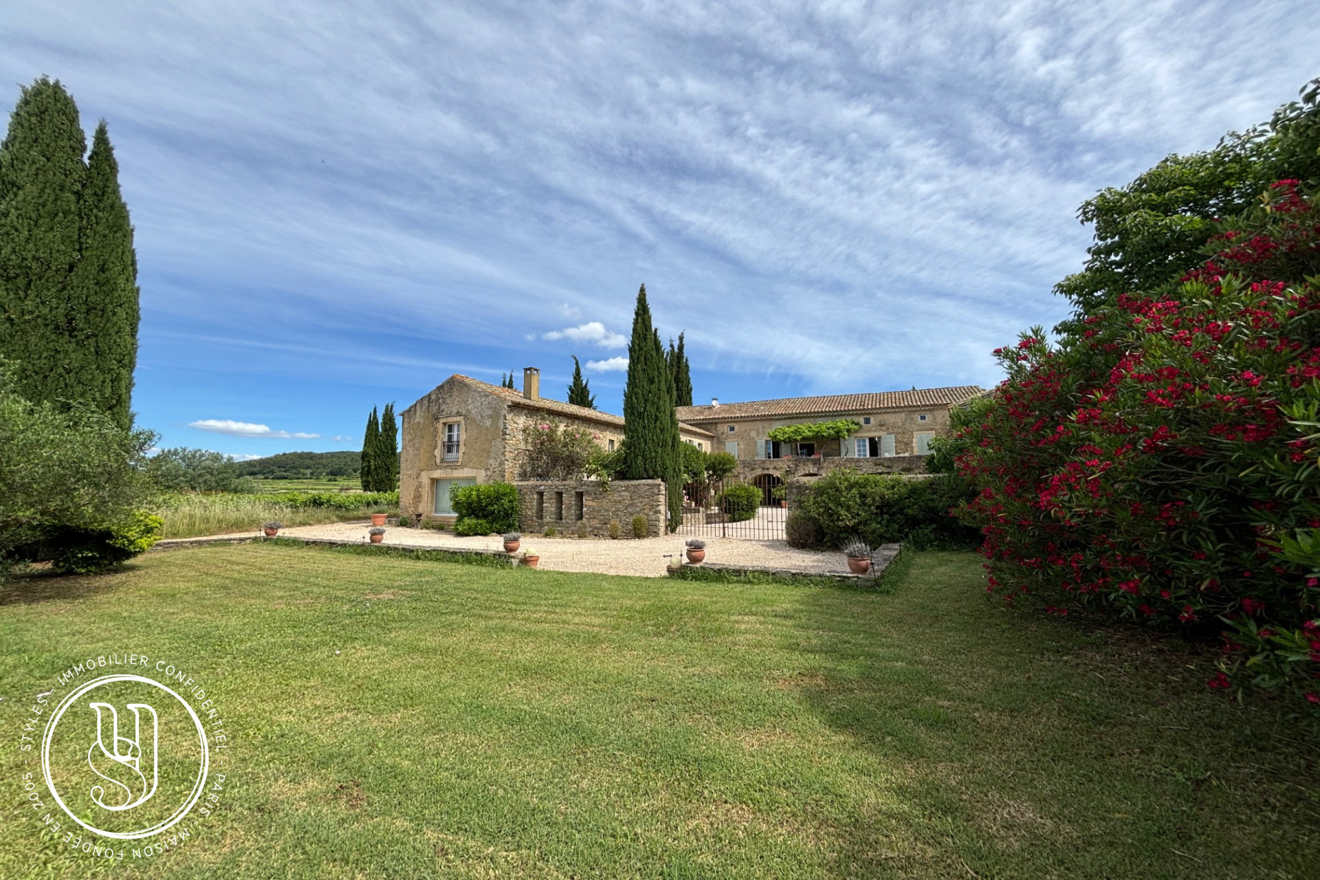 Uzès - region, a beautiful character property with a swimming pool an - image 2
