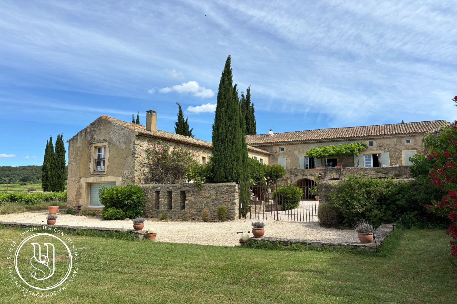 Uzès - region, a beautiful character property with a swimming pool an - image 10