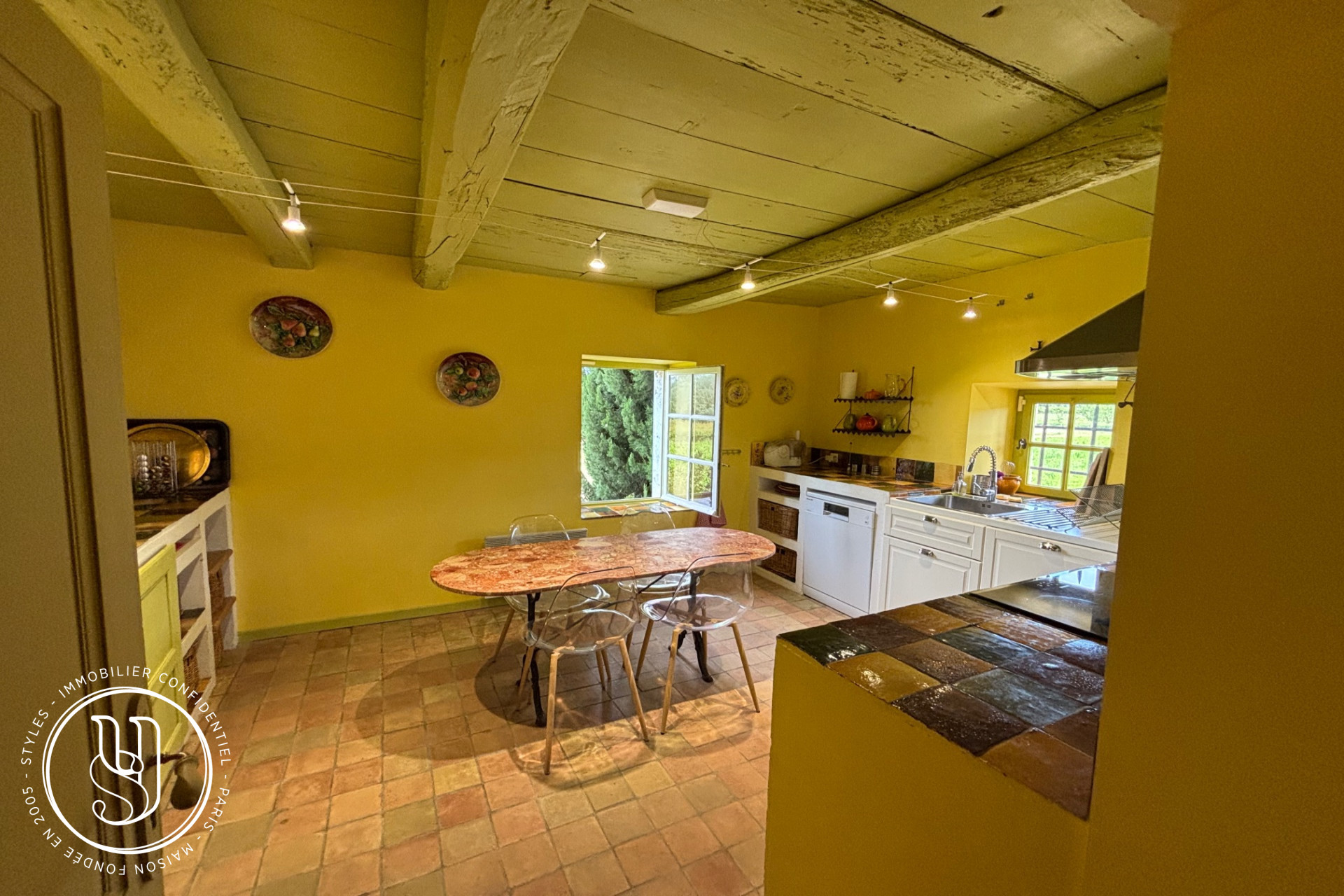 Uzès - region, a beautiful character property with a swimming pool an - image 11