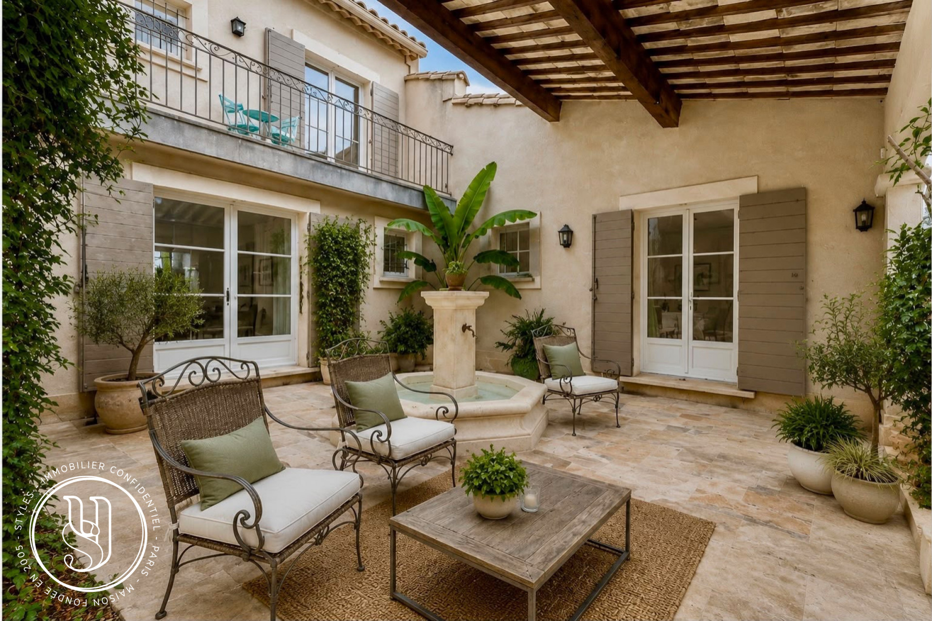 Maussane-les-Alpilles - Property with authentic charm - image 4