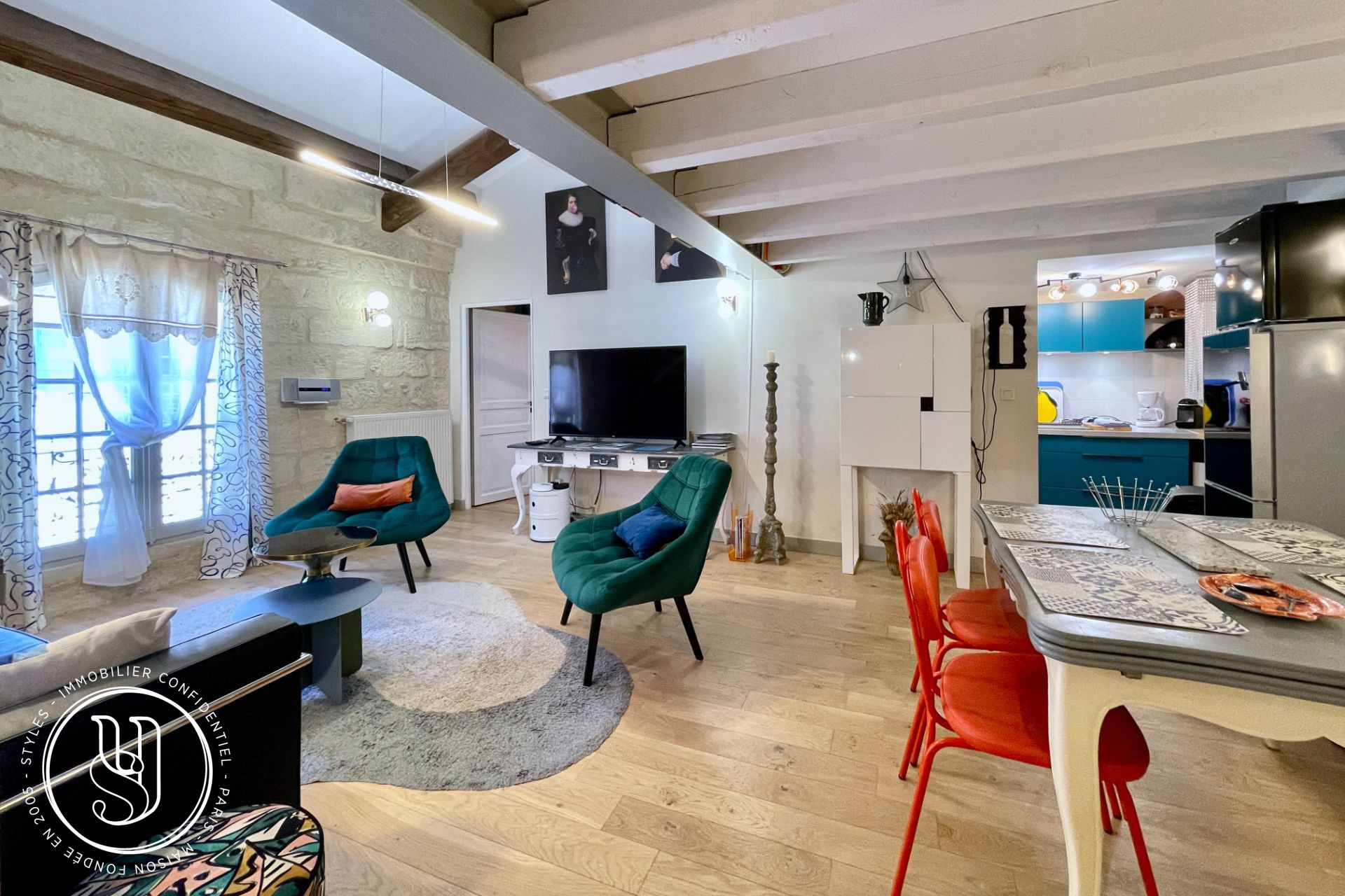 Uzès - charming apartment in a quiet setting within an iconic locatio - image 5