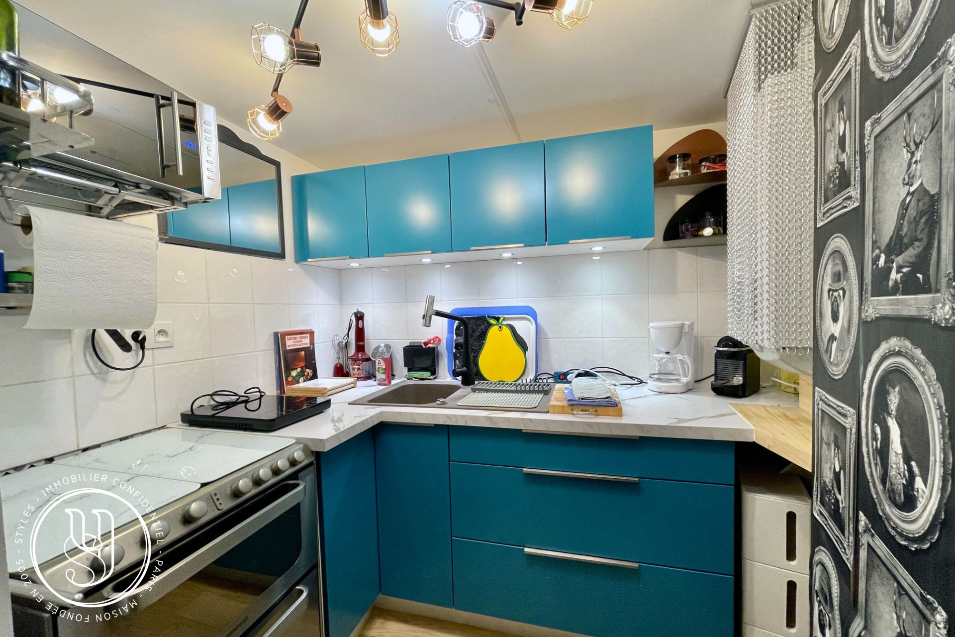 Uzès - charming apartment in a quiet setting within an iconic locatio - image 6