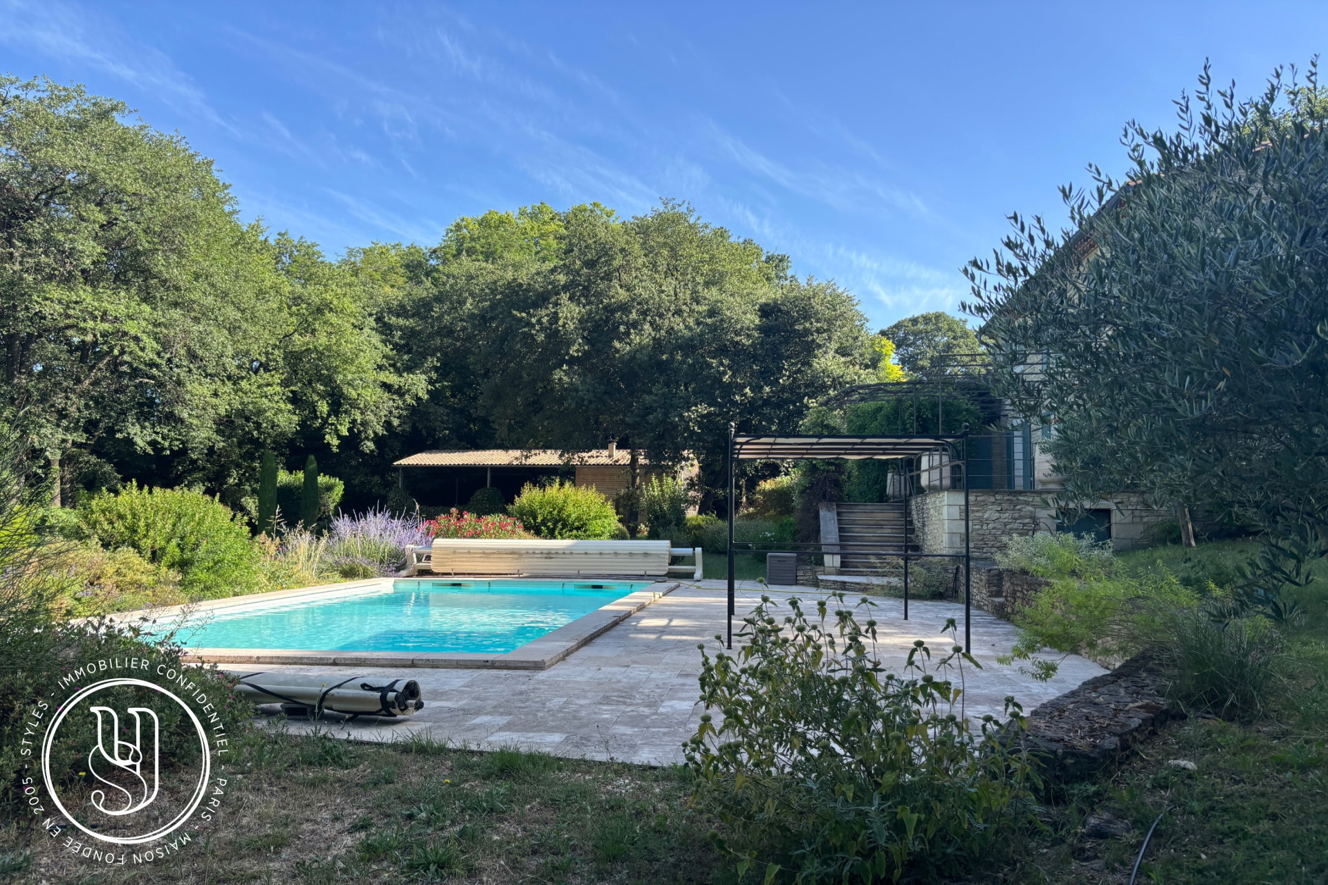 Uzès - Close - Large stone family house with pool and barn. - image 7