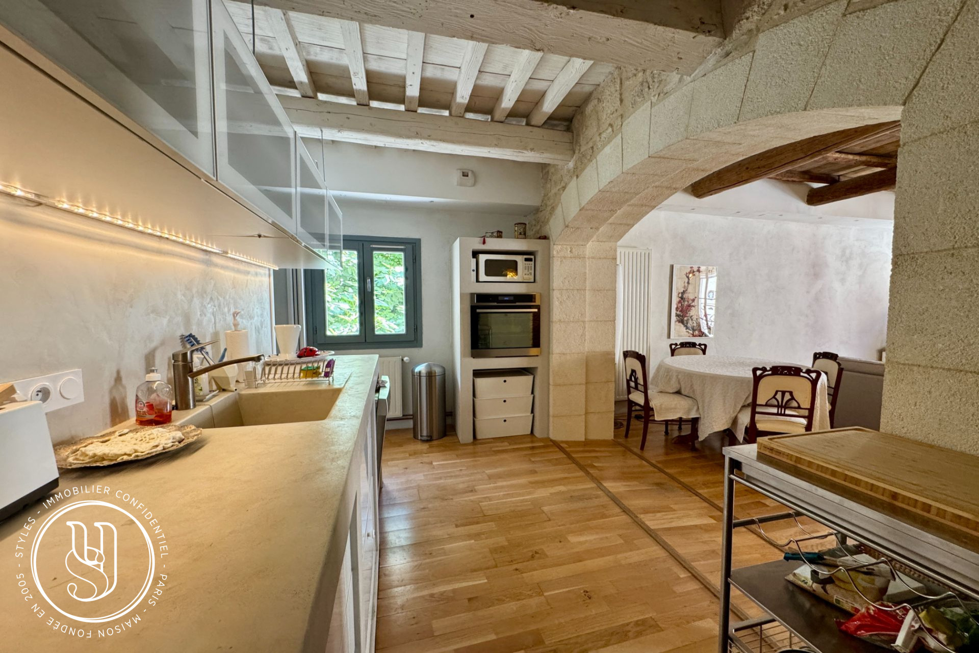 Uzès - Renovated Townhouse with Garage, Terrace, and Separate Apartme - image 6