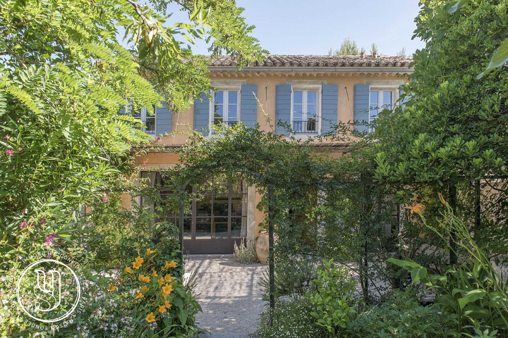 Saint-Rémy-de-Provence - Une adresse discrète à deux pas du coeur de Saint-Rémy-de-Prove - image 5
