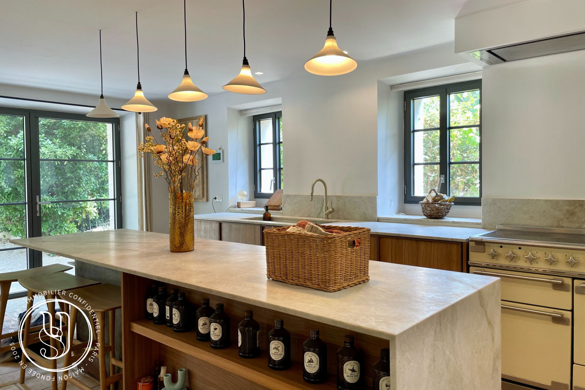 Paradou - Character farmhouse recently renovated - image 12