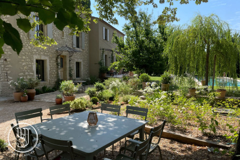 Paradou - Character farmhouse recently renovated - image 1