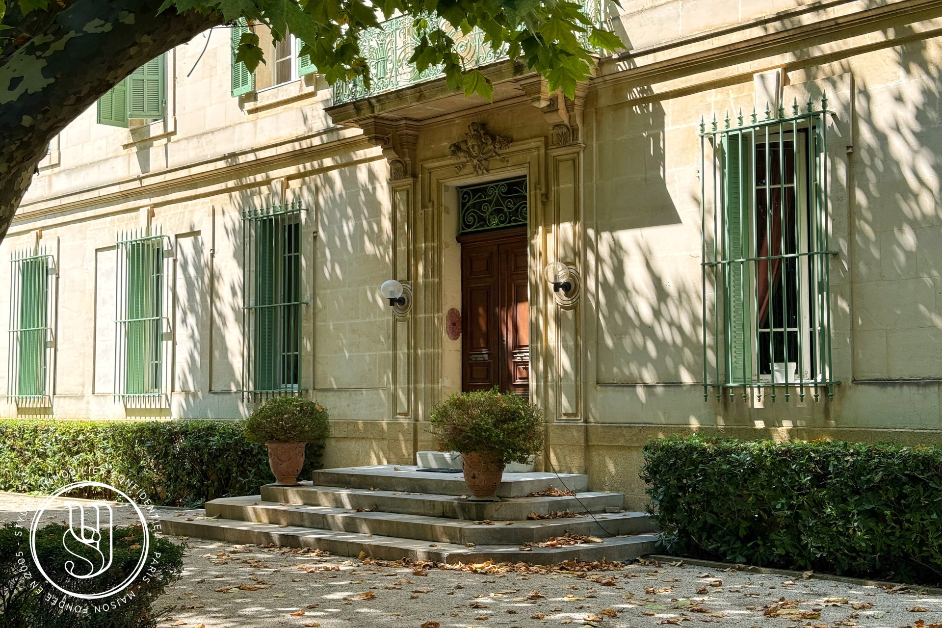Mouriès - proche, Un hôtel particulier du XIX ème siècle - image 4