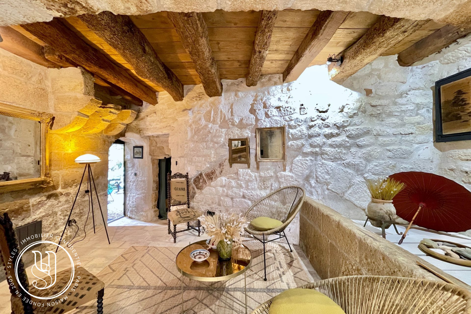 Uzès - centre, sous offre, L''élégance rencontre l''art de vivre. - image 16