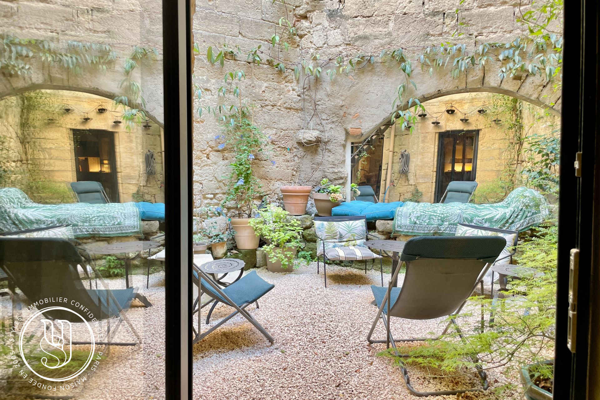 Uzès - centre, sous offre, L''élégance rencontre l''art de vivre. - image 3