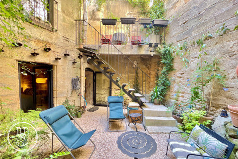 Uzès - centre, sous offre, L''élégance rencontre l''art de vivre. - image 1