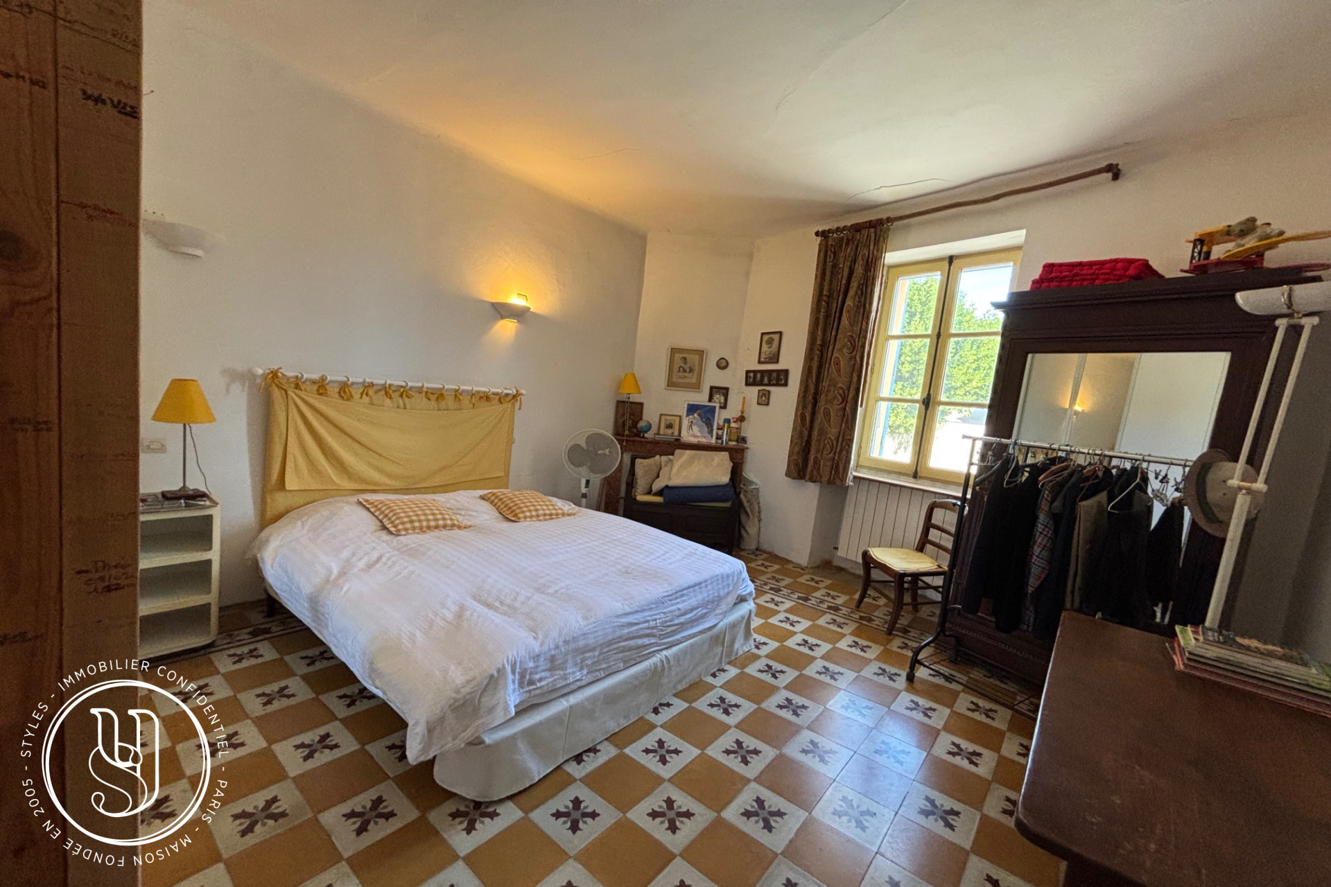 Uzès - proche, Mas de village avec maison d''amis, piscine et vue pan - image 12