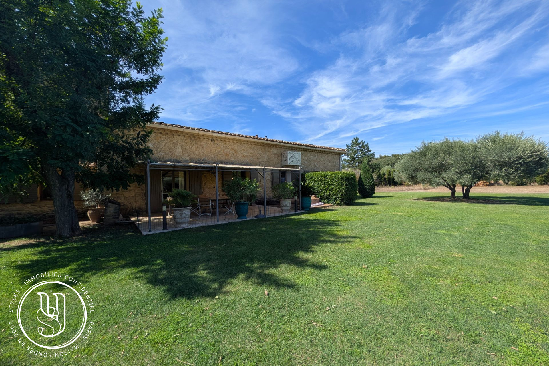 Uzès - close to Uzès and the Pont du Gard - a charming estate with ra - image 13