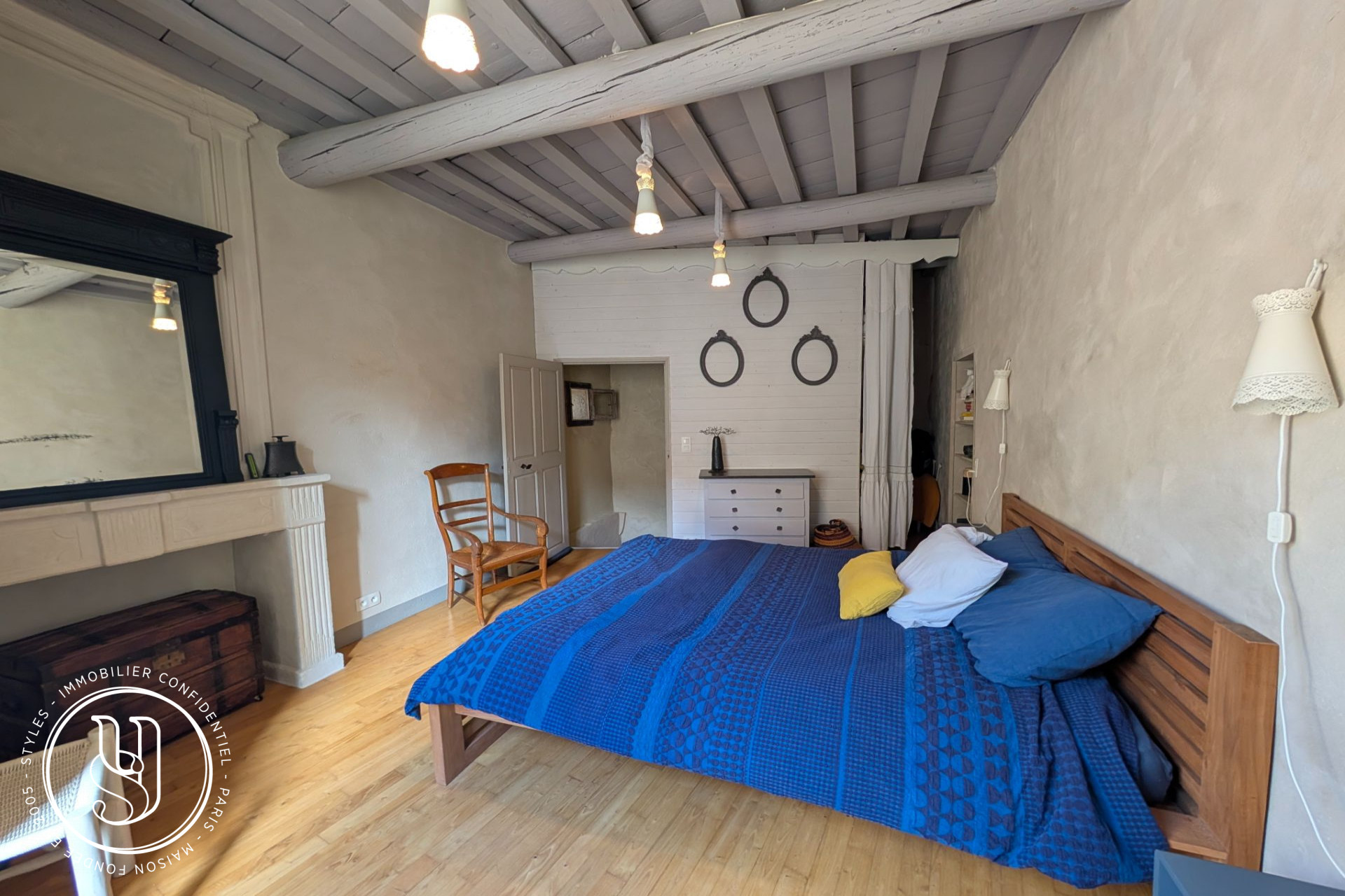 Uzès - close by, Character home - authenticity and lifestyle at the h - image 8