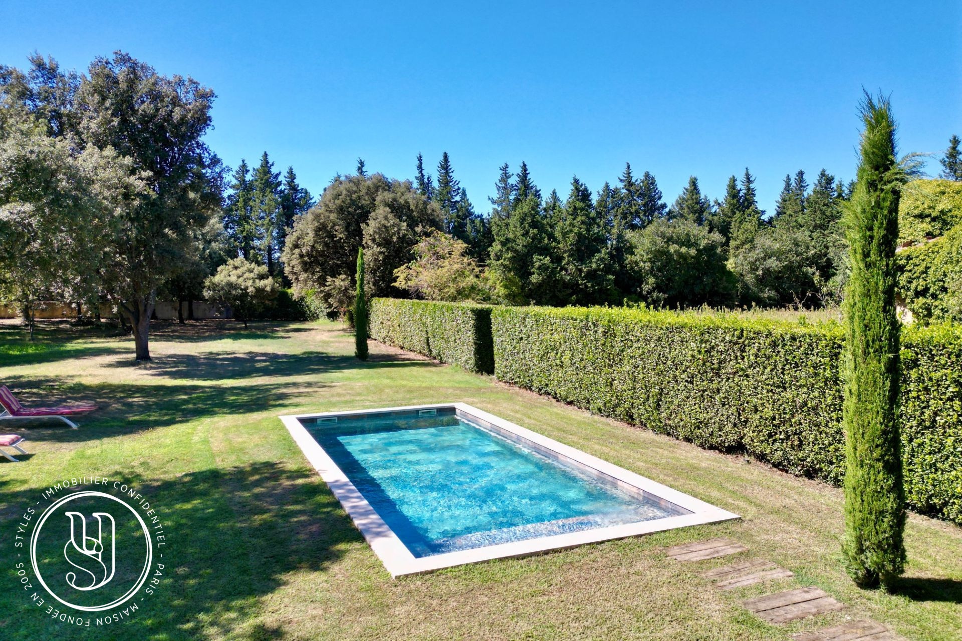 Uzès - close by, authentic Provençal farmhouse with pool house and tr - image 5