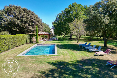 Uzès - close by, authentic Provençal farmhouse with pool house and tr - image 1