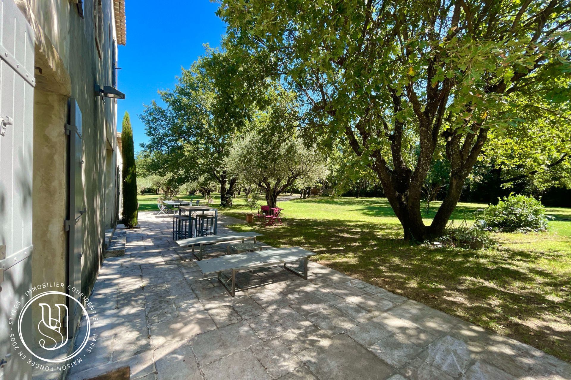 Uzès - close by, authentic Provençal farmhouse with pool house and tr - image 13