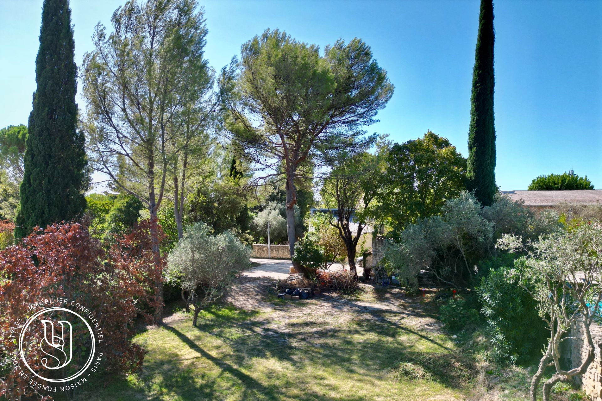 Uzès - secteur rue Sigalon, terrain à 4mn à pied du marché - image 4