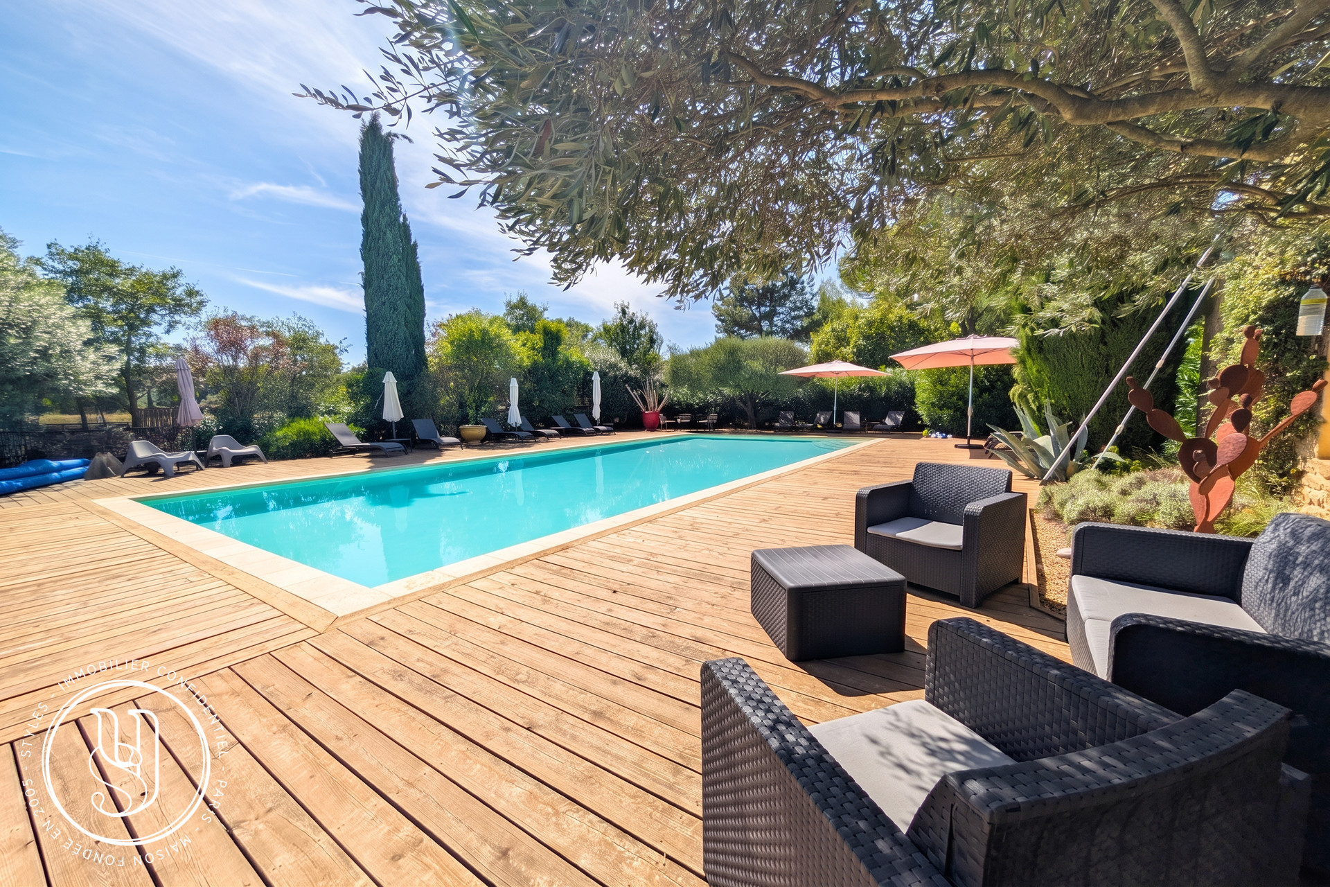 Uzès - close to Uzès and the Pont du Gard - a charming estate with ra - image 2