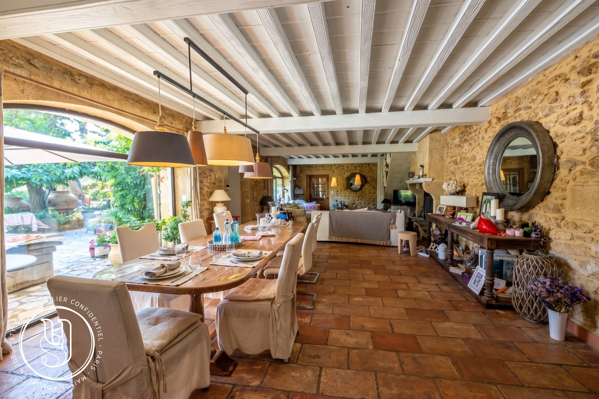 Uzès - close to Uzès and the Pont du Gard - a charming estate with ra - image 3