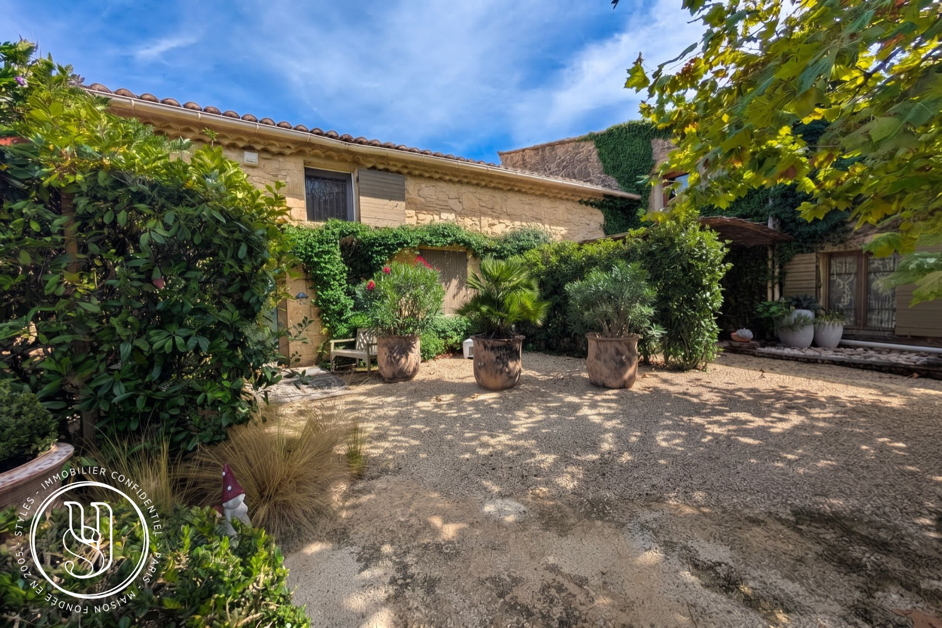 Uzès - close to Uzès and the Pont du Gard - a charming estate with ra - image 5