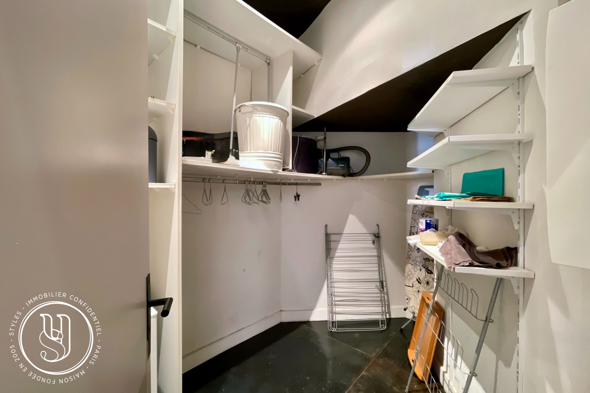Montpellier - Ecusson-Préfecture : Appartement esprit loft entièrement rénov - image 10