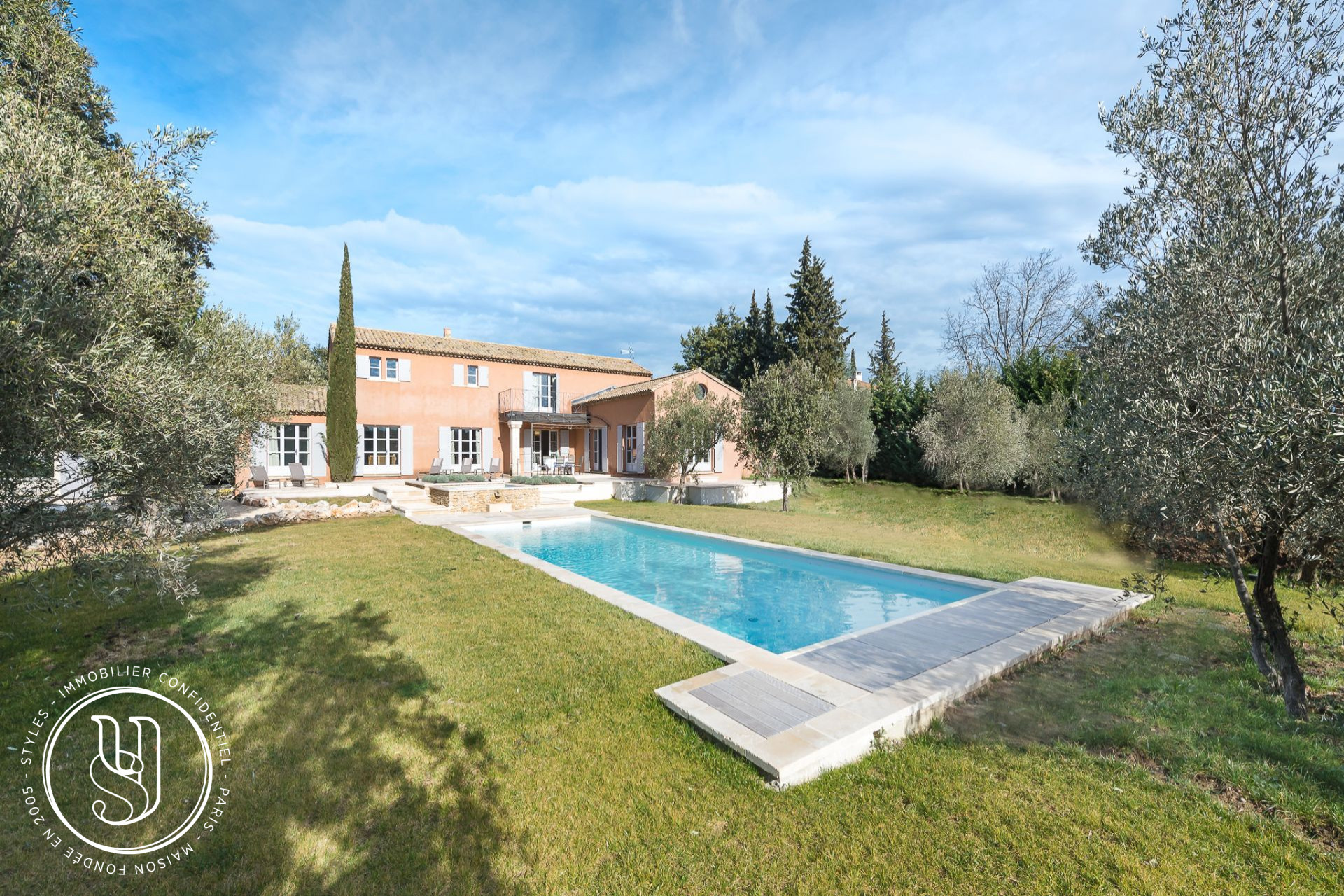 Uzès - proche, Propriété de prestige aux portes d''Uzès - image 1