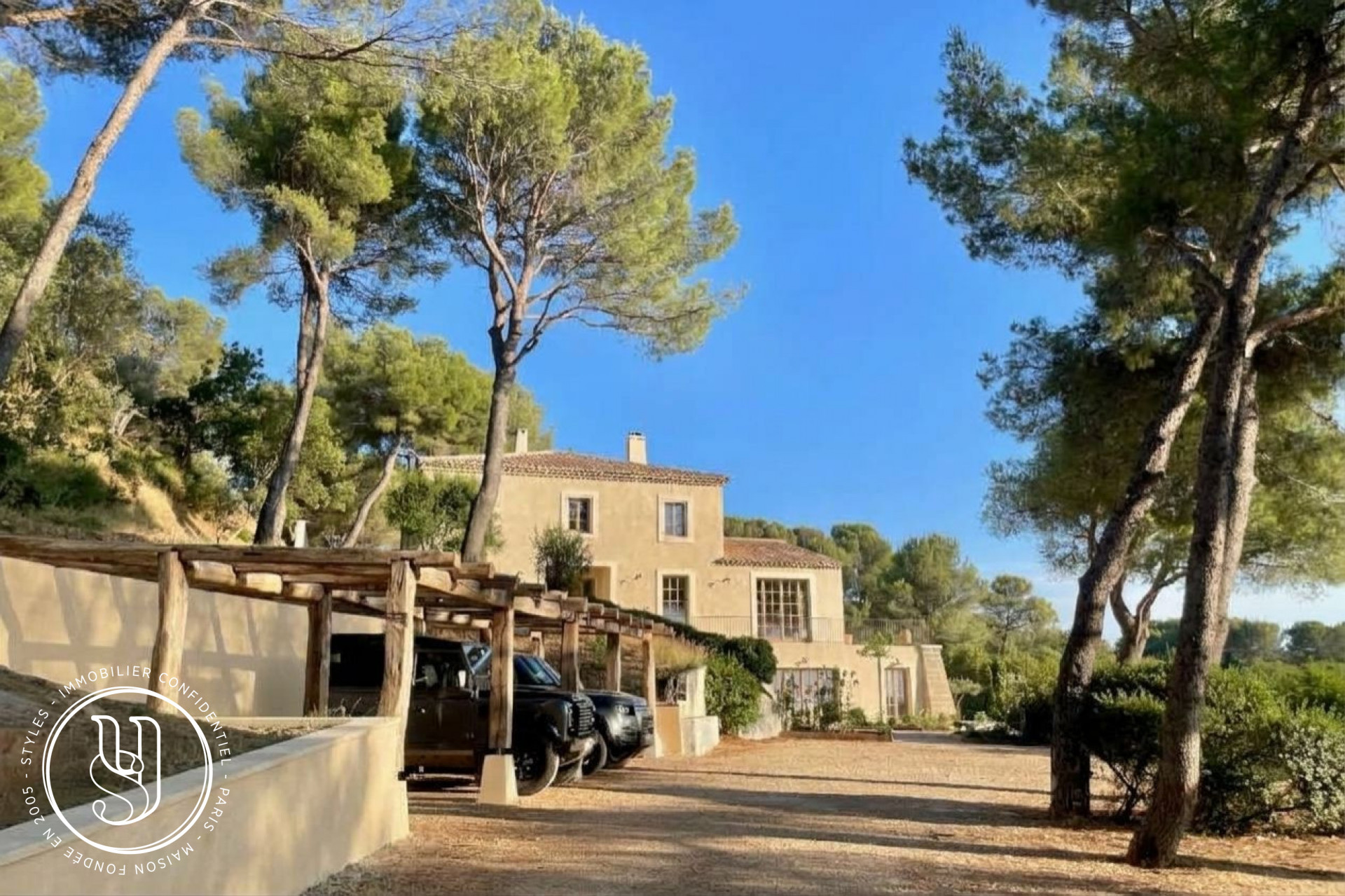 Arles - BARBEGAL - Exceptional Estate at the Gates of the Alpilles - image 9