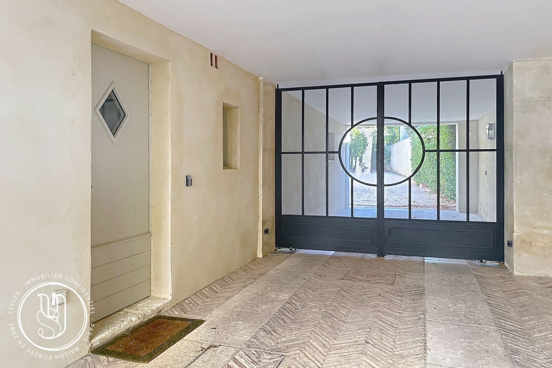 Saint-Rémy-de-Provence -  - Une adresse confidentielle, une propriété unique - image 11